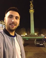 Максим Голополосов в вечернем Питере