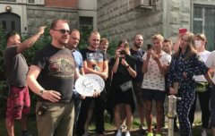 Илья Куликов со съемочной группой начинают работать Илья Куликов со съемочной группой начинают работать