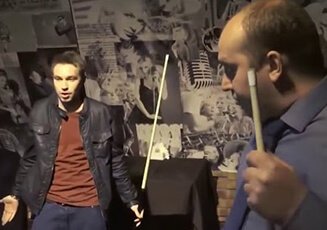 Гриша Измайлов доказывает Володе Яковлеву в бильярде об переориентации мужчин в среднем возрасте и рассказывает случай с Кевином Спейси Гриша Измайлов доказывает Володе Яковлеву в бильярде об переориентации мужчин в среднем возрасте и рассказывает случай с Кевином Спейси