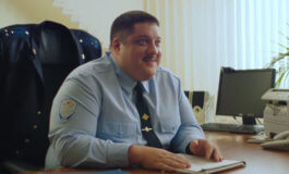 Пицца-мишень и воспоминания Измайлова о прошлом – фото момента из 4 серии 4 сезона сериала Полицейский с Рублевки