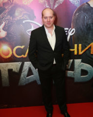 Сергей Бурунов (Володя Яковлев в ПСР) на премьере фильма Последний богатырь 2017 на izmailov.TV Сергей Бурунов (Володя Яковлев в ПСР) на премьере фильма Последний богатырь 2017 на izmailov.TV